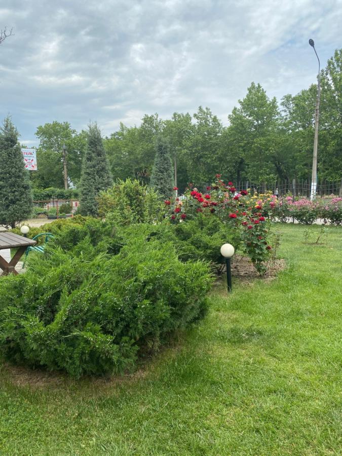Отель Рио Melitopol Kültér fotó