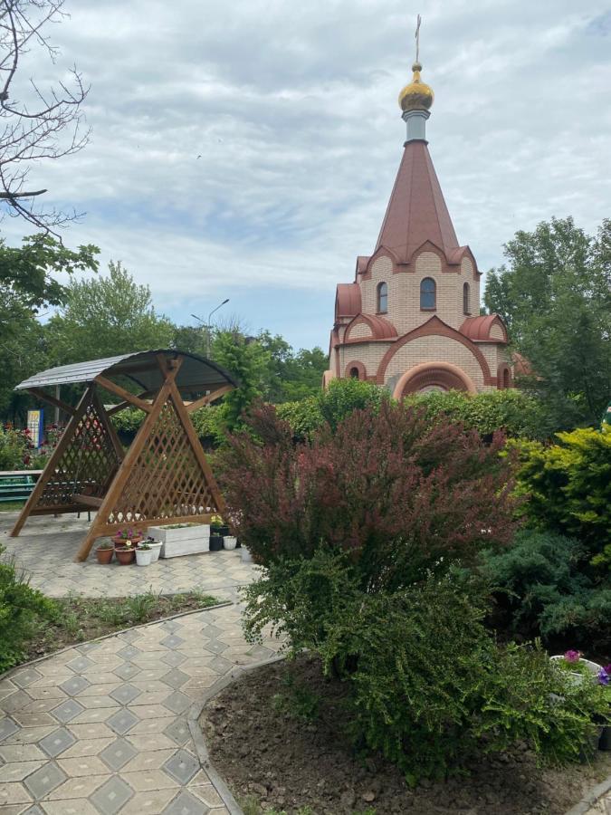 Отель Рио Melitopol Kültér fotó